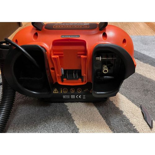BLACK & DECKER Többfunkciós kompresszor fekete BDCINF18N